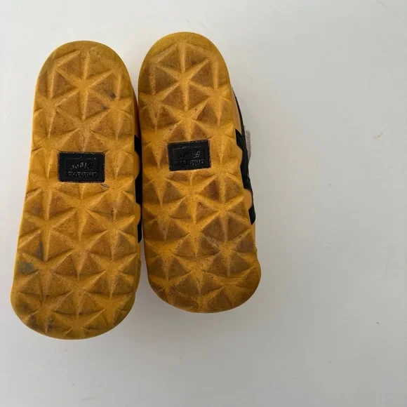 Kids - Onitsuka Tiger - Size US 9 - Shoes - Yellow - Picture 4 of 5